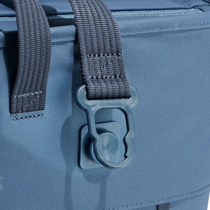 carryouttm-soft-cooler-tote-30-l-o9 250815_hydro_cooler_details_14839_6.jpg