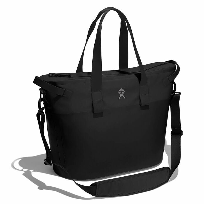 26-l-day-escapetm-tote-z0 26-l-day-escape-soft-cooler-tote-black-angled_1.jpg
