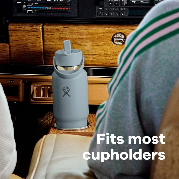 32-oz-travel-bottle-with-flex-straw-cap-e5 hf_s26_wtcfs_apdp_06_8.jpg