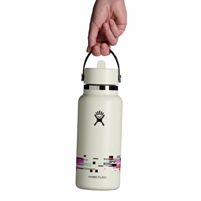 glitch-collection-32-oz-bottle-with-flex-straw-cap-e8 le26-w32-1006-32-oz-wide-flex-straw-cap-glitch-white-hb.jpg