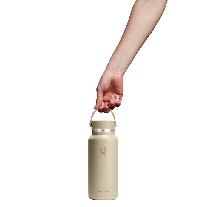 32-oz-wide-mouth-bottle-x7 w32cts114_32ozwideflexcap_oat_hb_1.jpg
